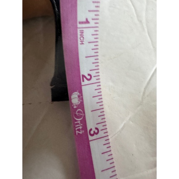 Bally Pumps Womens 6.5 Black Marsanny Patent Leather Pointed Kitten Heel Italy - Picture 11 of 11